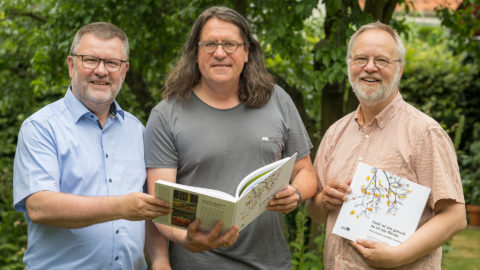 von links: Naturfotograf Willi Rolfes, Schriftsteller und Publizist, Verleger Martin Breutmann